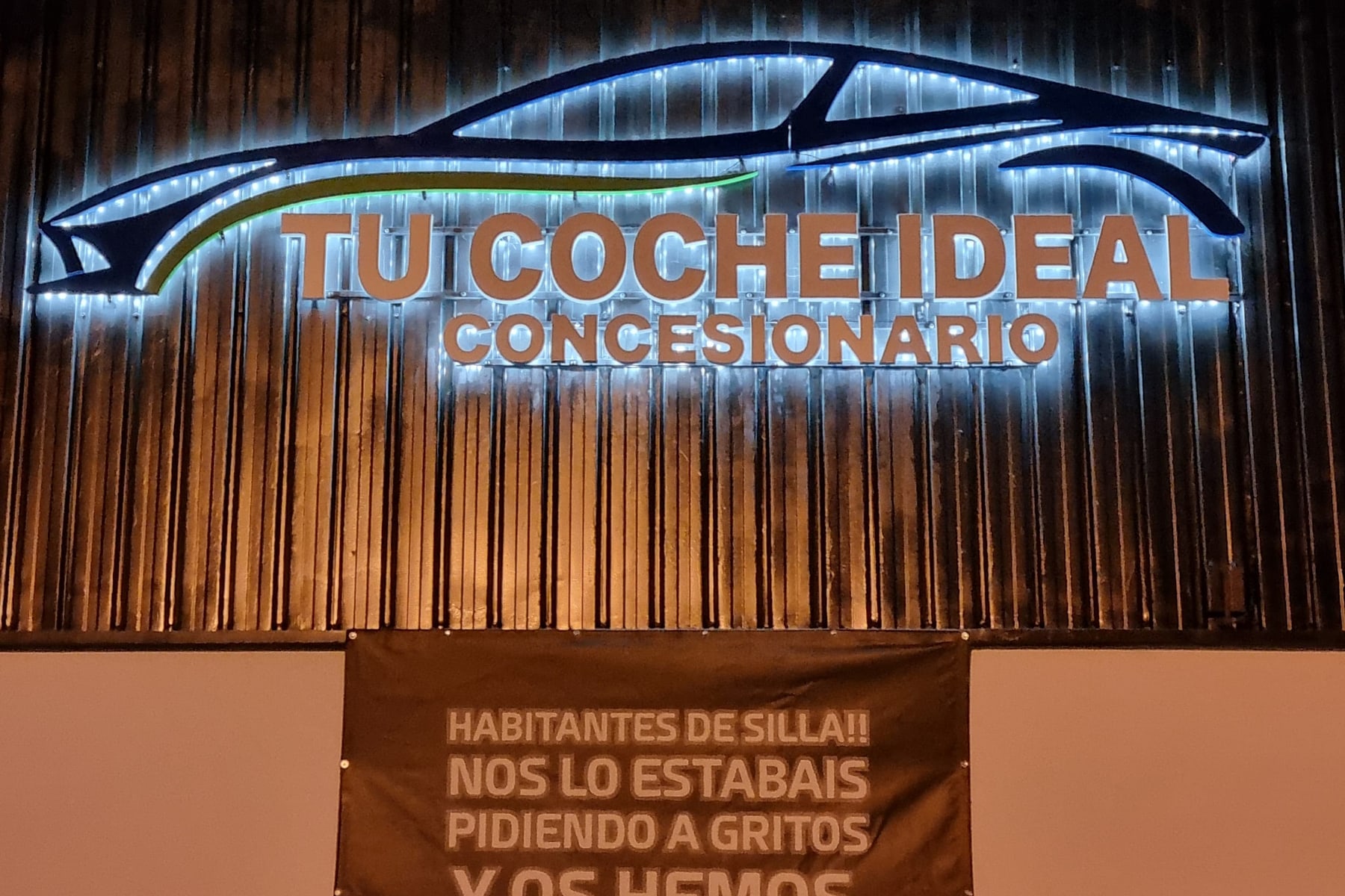 Rótulo corpóreo retroiluminado para Tu Coche Ideal